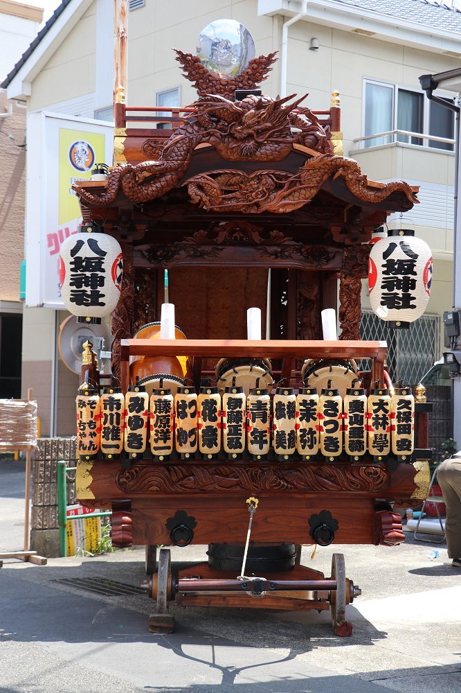 屋台　大改修　漆塗り 写真